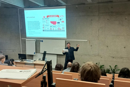 Multimedia(9).jpg