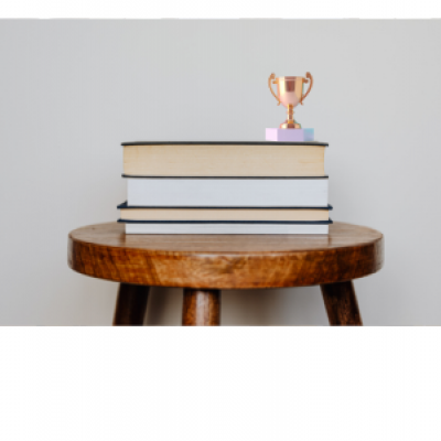 Obraz Prace młodych badaczy i studentów WNE UW docenione…