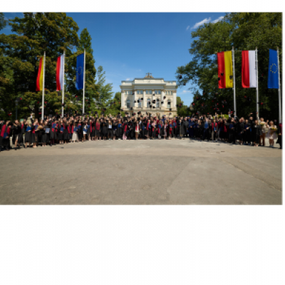 Obraz Wspomnienia z Graduacji Absolwentów WNE UW 2025